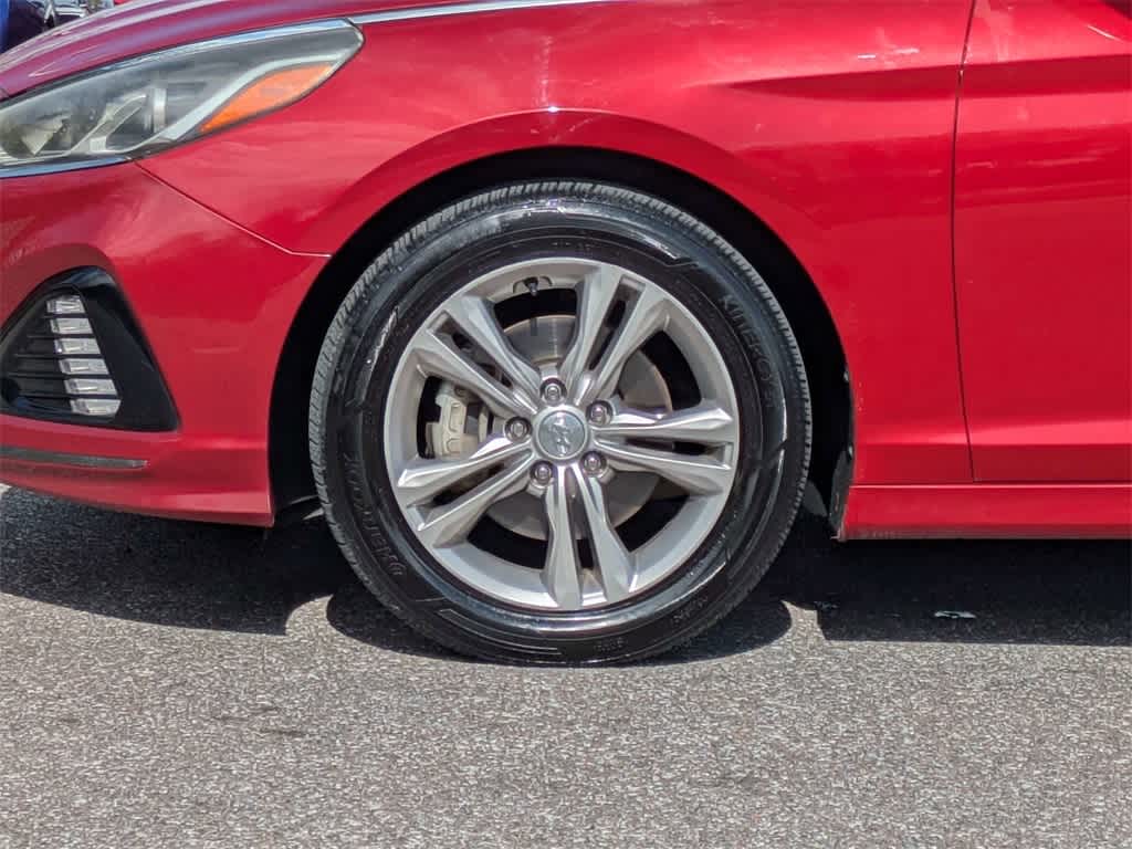 Thumbnail: 2019 Hyundai Sonata - 10