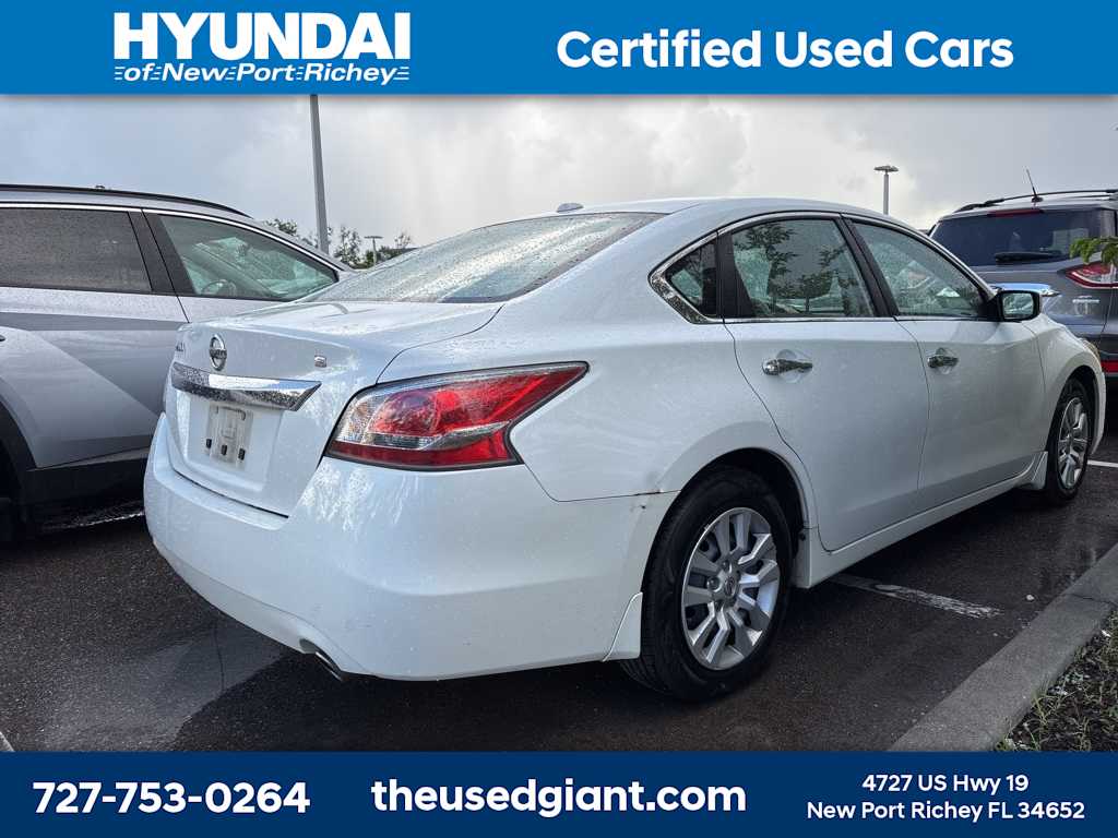 2015 Nissan Altima S 3
