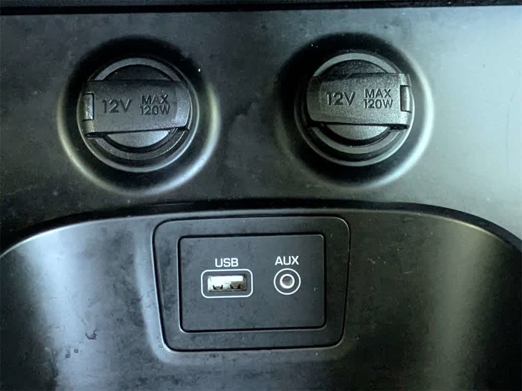 Thumbnail: 2018 Hyundai Santa Fe - 25