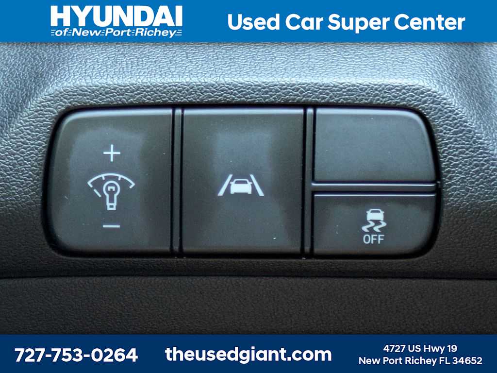 Thumbnail: 2023 Hyundai Elantra - 24