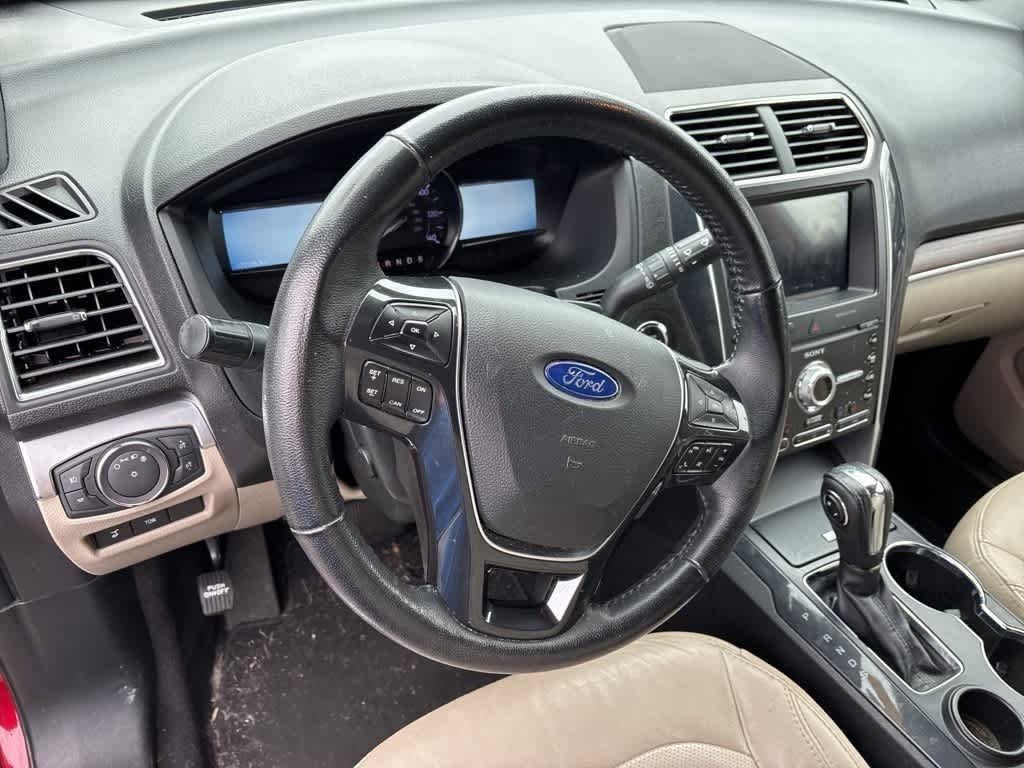 Thumbnail: 2019 Ford Explorer - 11