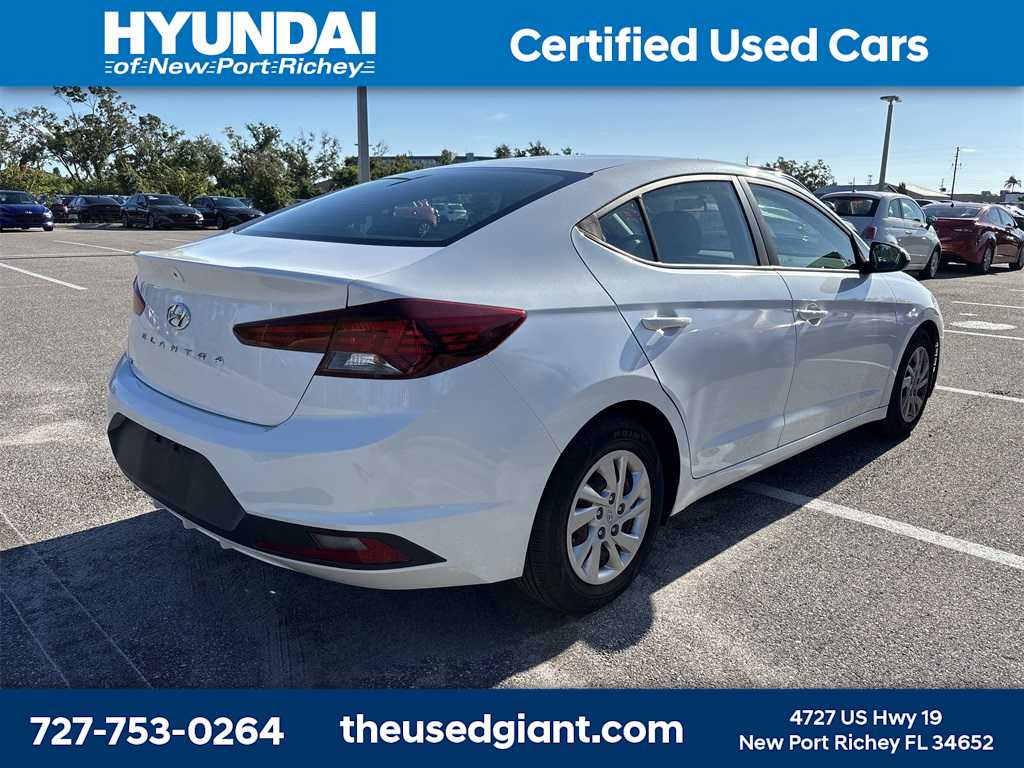 Thumbnail: 2019 Hyundai Elantra - 3