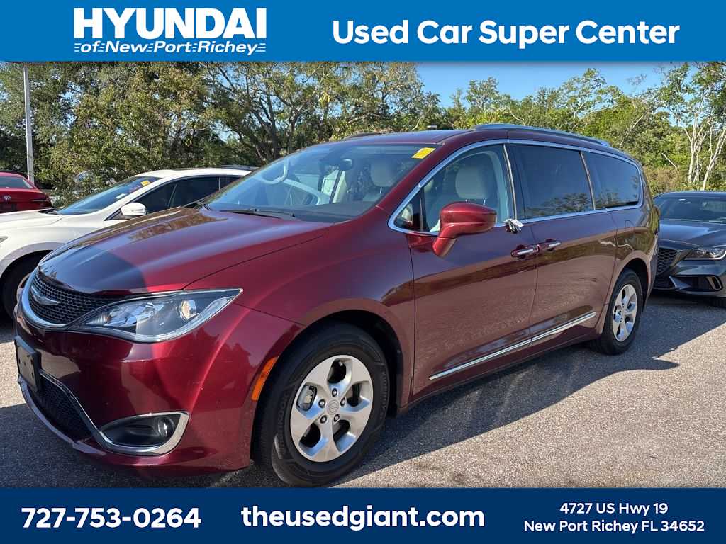 2017 Chrysler Pacifica  -
                  New Port Richey, FL