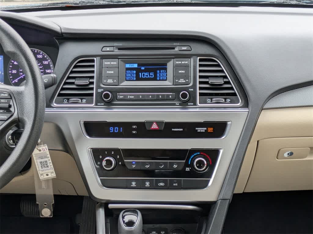 Thumbnail: 2015 Hyundai Sonata - 17