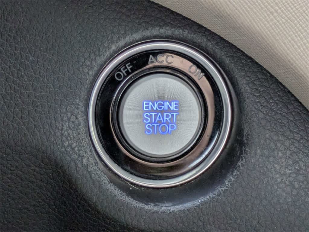 Thumbnail: 2017 Hyundai Santa Fe - 33