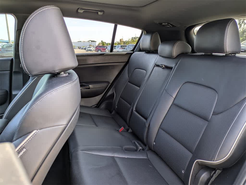 Thumbnail: 2021 Kia Sportage - 16