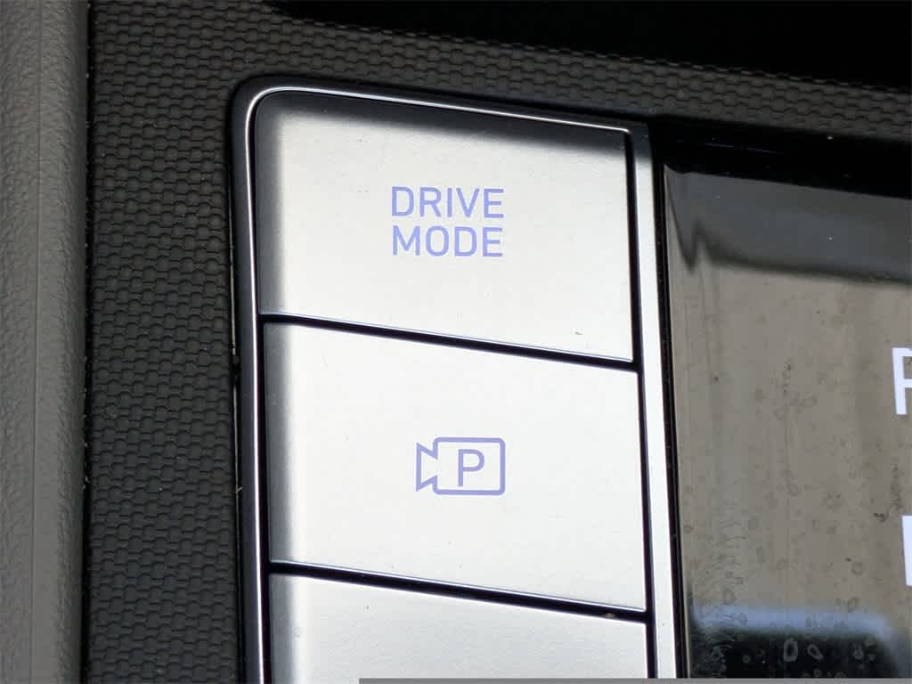 Thumbnail: 2024 Hyundai Elantra - 23