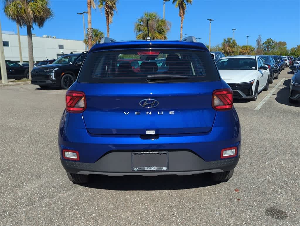 Thumbnail: 2025 Hyundai Venue - 5