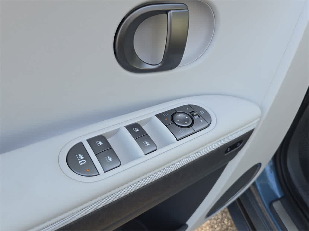 Thumbnail: 2026 Hyundai Ioniq 5 - 16