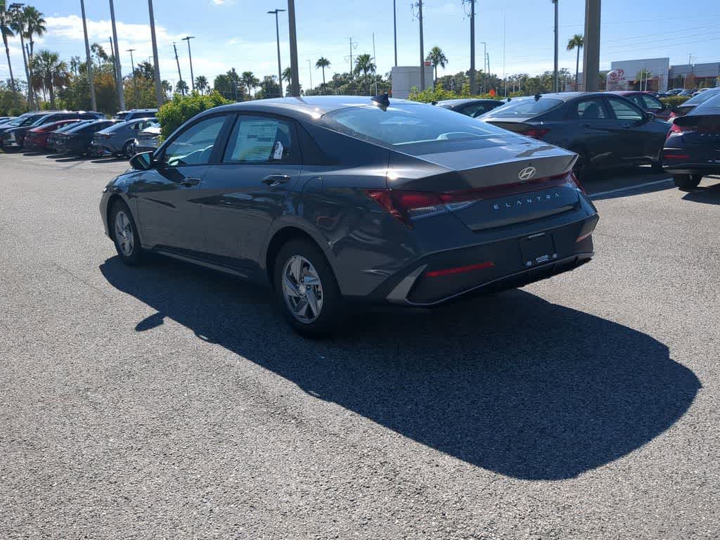 Thumbnail: 2026 Hyundai Elantra - 4