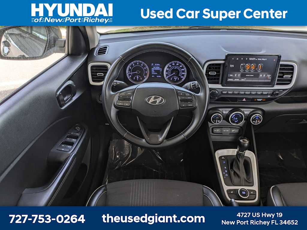 Thumbnail: 2022 Hyundai Venue - 15