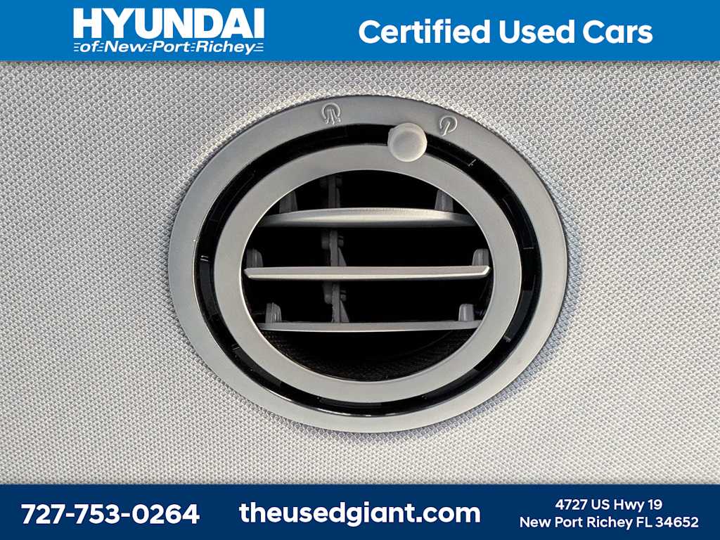 Thumbnail: 2022 Hyundai Palisade - 16