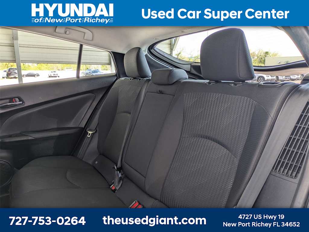 Thumbnail: 2022 Toyota Prius Prime - 16