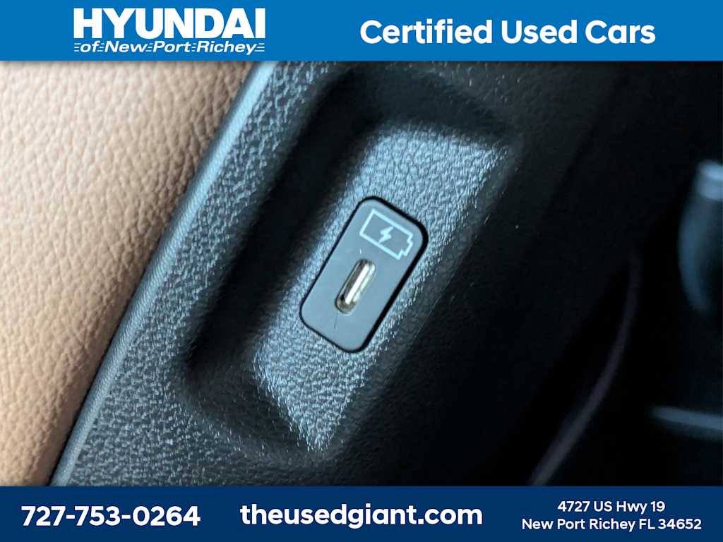 Thumbnail: 2025 Hyundai Santa Fe - 22