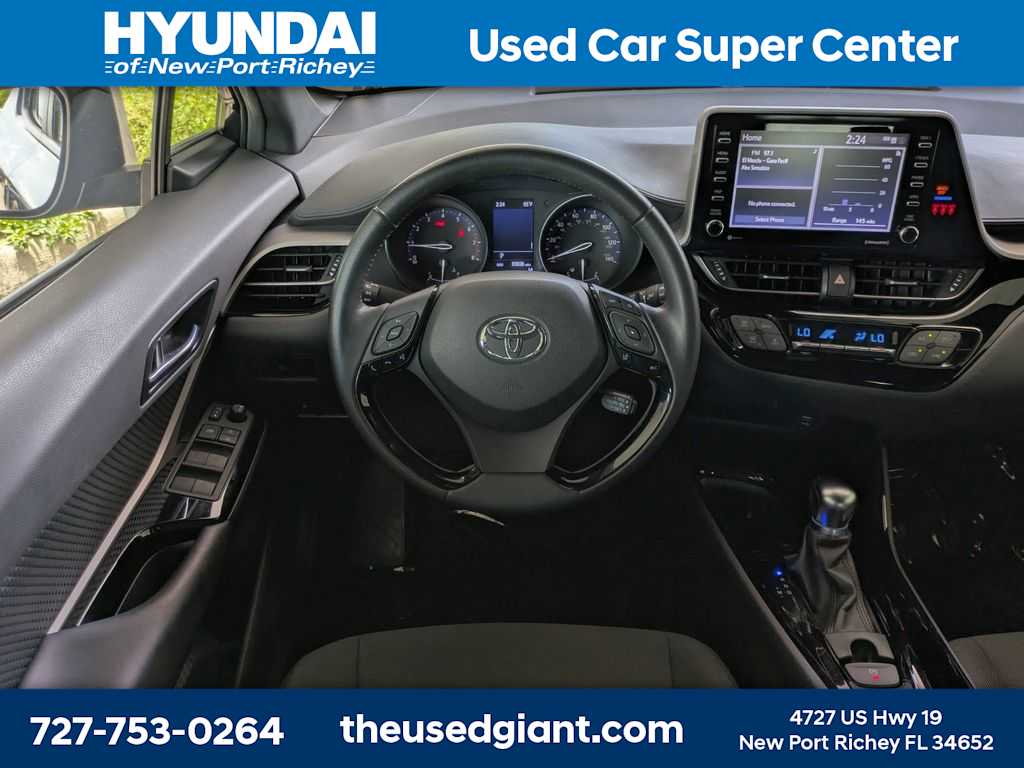 Thumbnail: 2021 Toyota C-HR - 16
