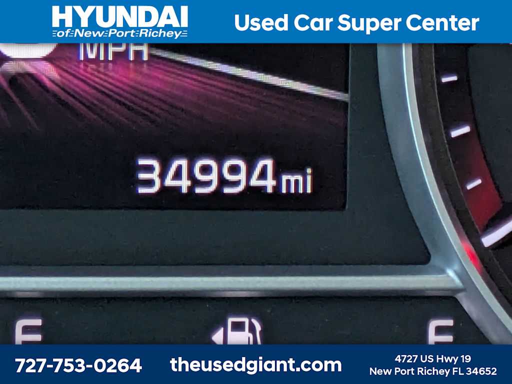 Thumbnail: 2023 Kia Sorento - 38