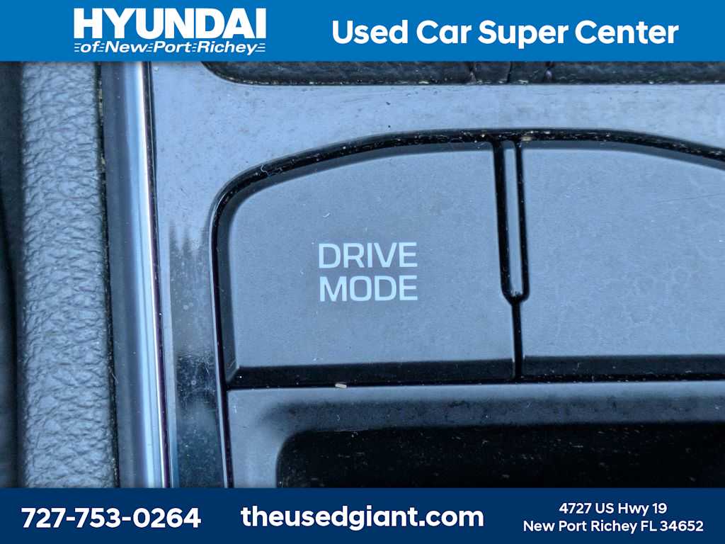 Thumbnail: 2016 Hyundai Sonata - 25