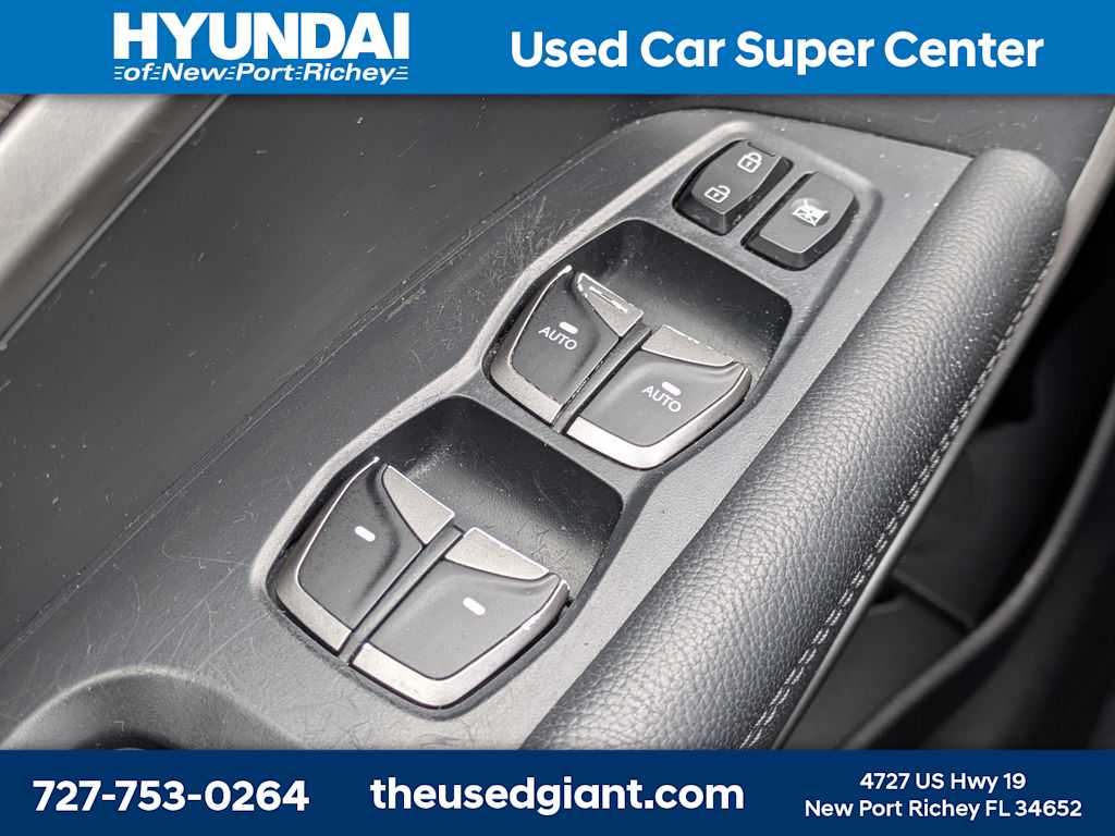 Thumbnail: 2018 Hyundai Santa Fe - 34