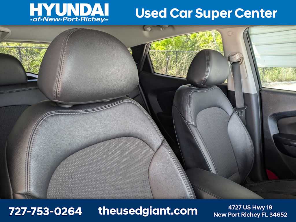 Thumbnail: 2013 Hyundai Tucson - 6