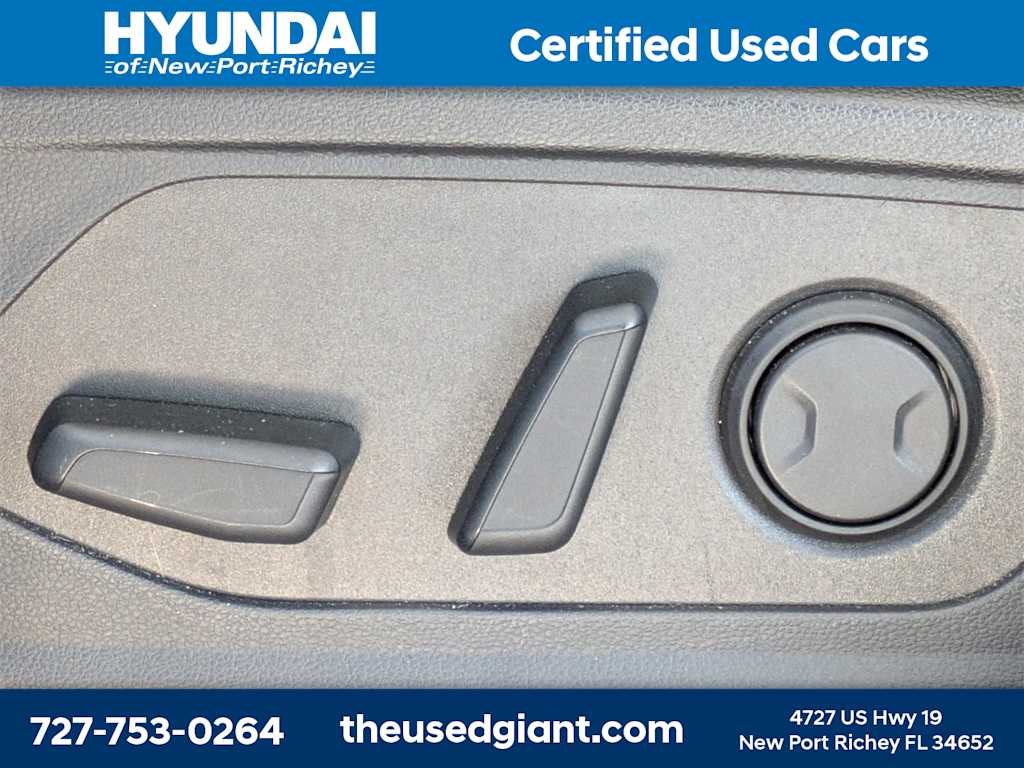 Thumbnail: 2022 Hyundai Santa Cruz - 19