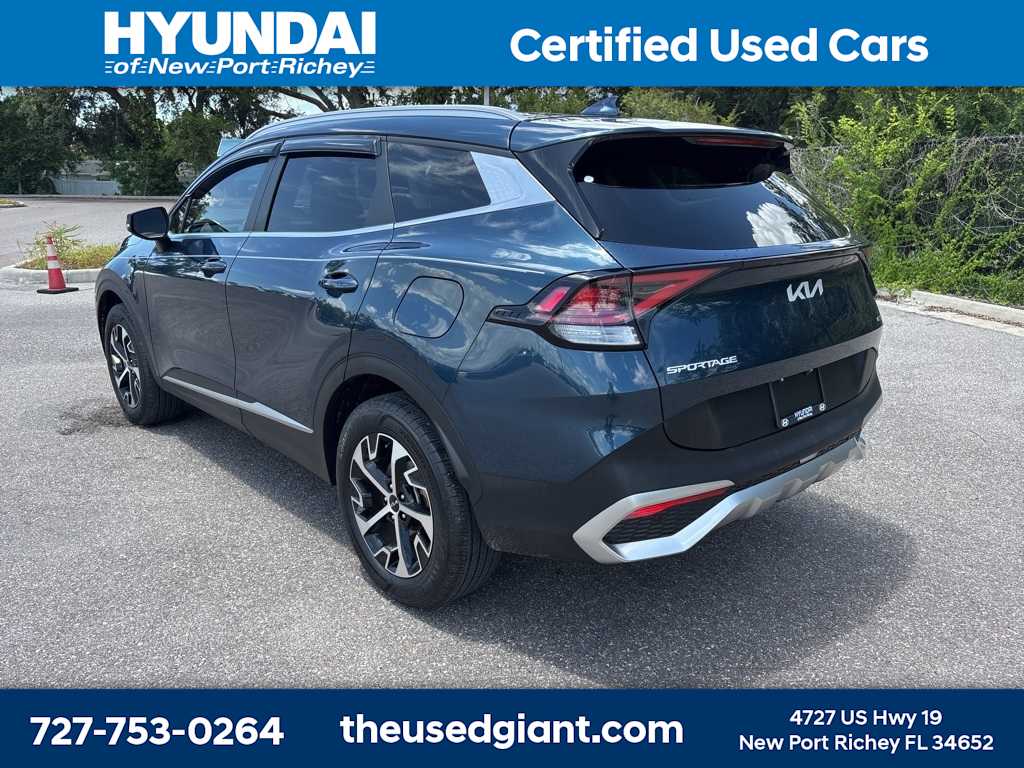 2023 Kia Sportage EX 3