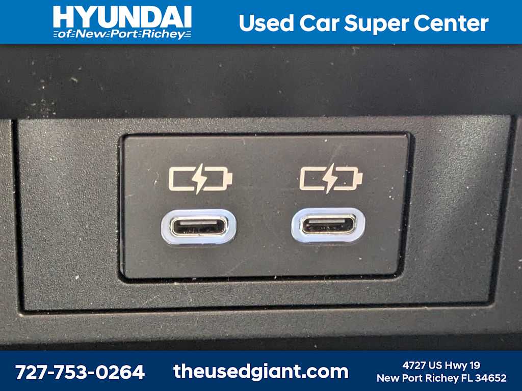 Thumbnail: 2024 Toyota Prius - 25