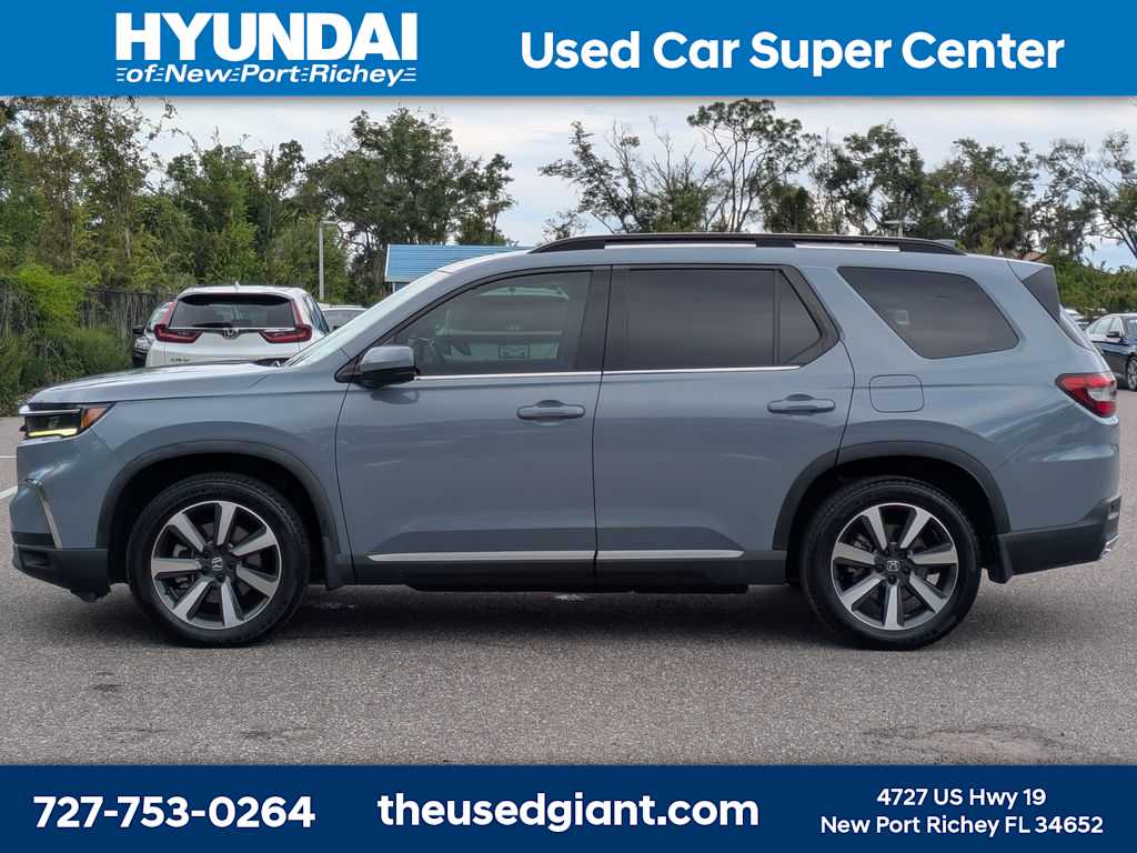 Thumbnail: 2023 Honda Pilot - 2