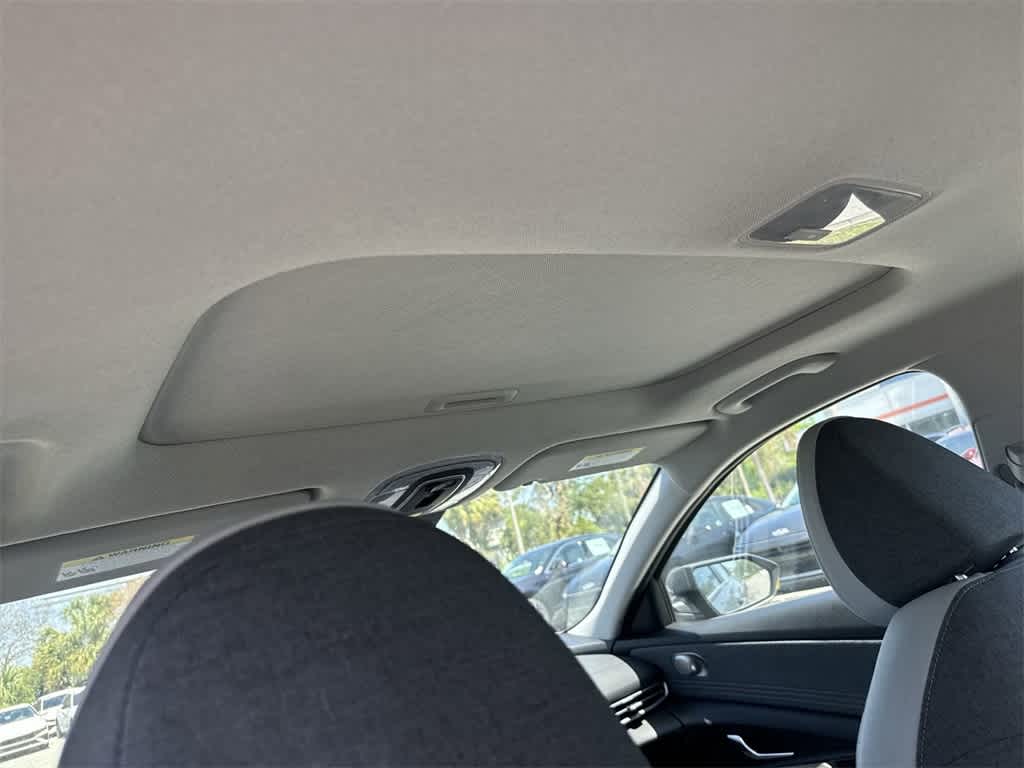 Thumbnail: 2025 Hyundai Elantra - 18
