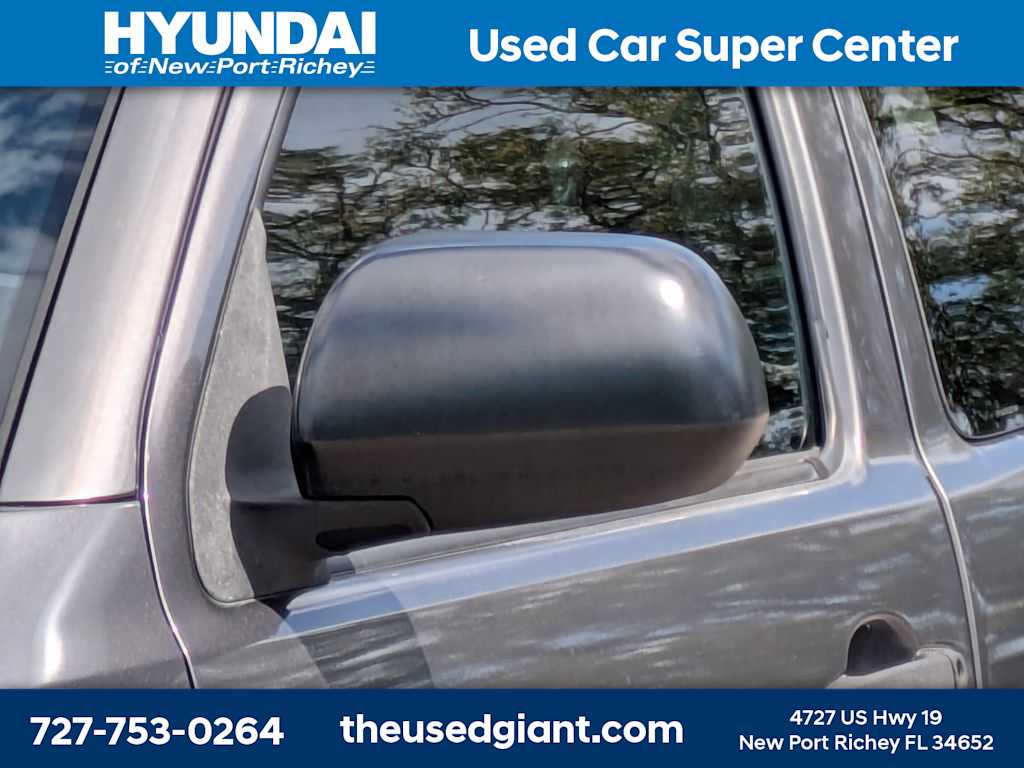 Thumbnail: 2012 Toyota Tacoma - 11