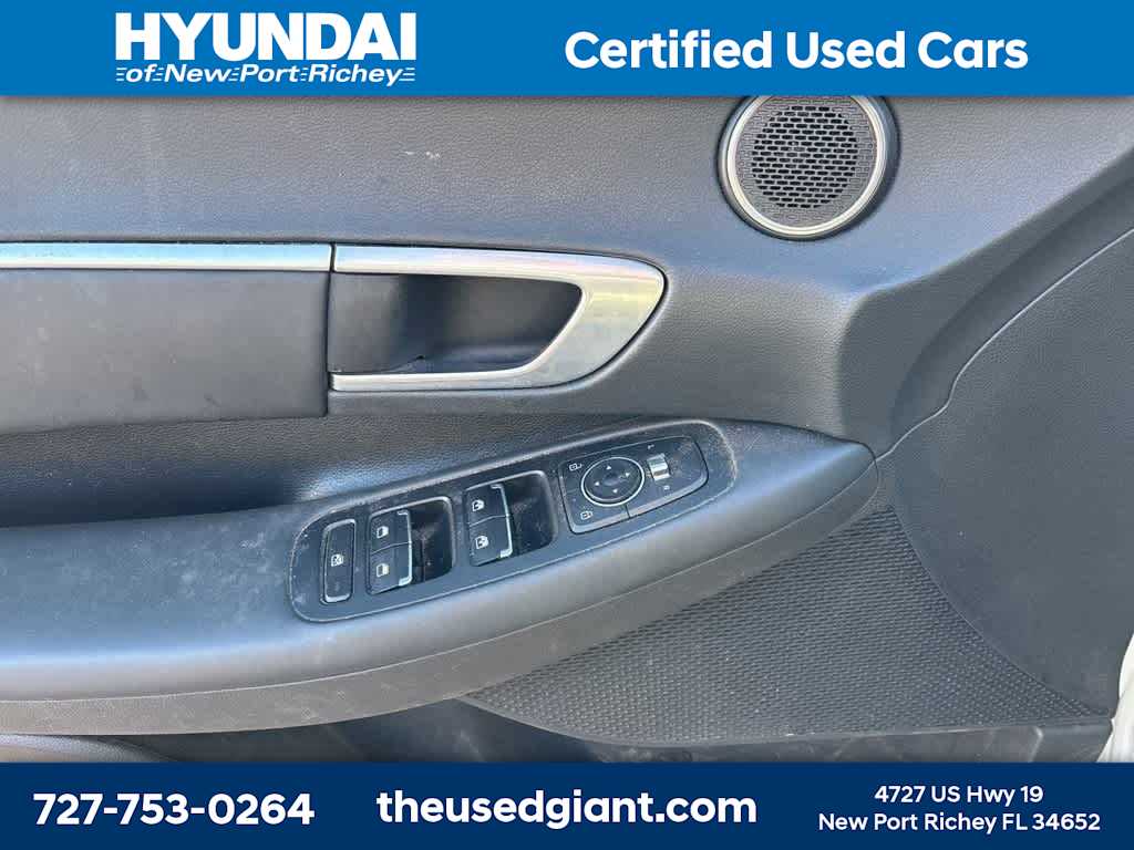 Thumbnail: 2021 Hyundai Sonata - 8