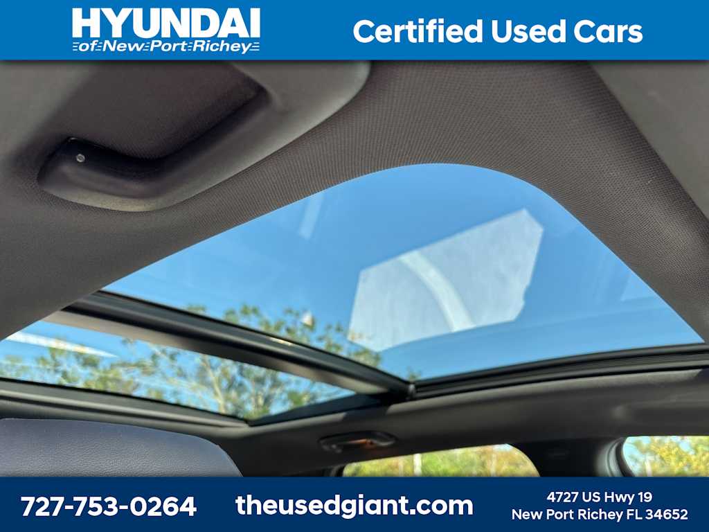 Thumbnail: 2020 Hyundai Elantra - 9