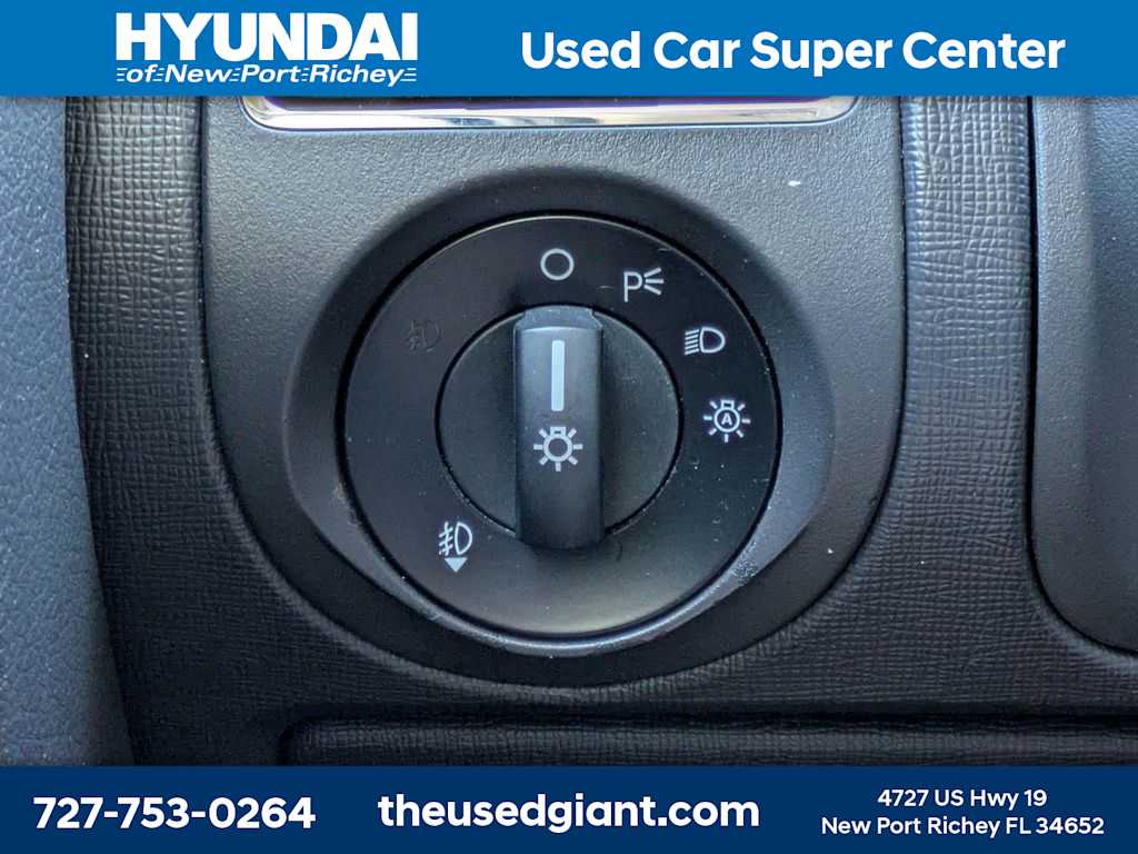 Thumbnail: 2013 Ford Flex - 32