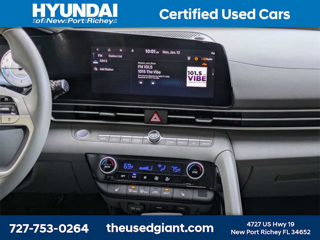 Thumbnail: 2023 Hyundai Elantra - 17