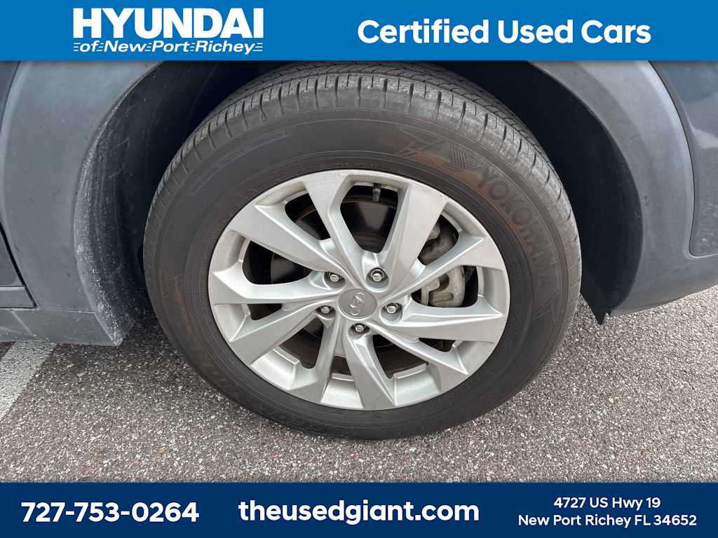 Thumbnail: 2019 Hyundai Tucson - 5