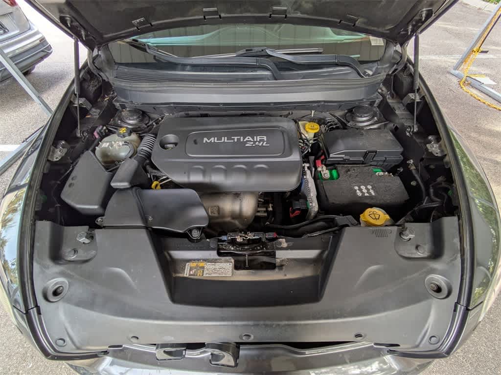 Thumbnail: 2016 Jeep Cherokee - 15