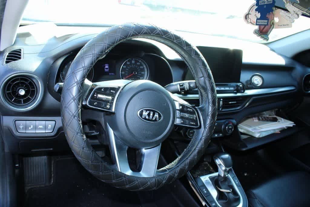 Thumbnail: 2019 Kia Forte - 11