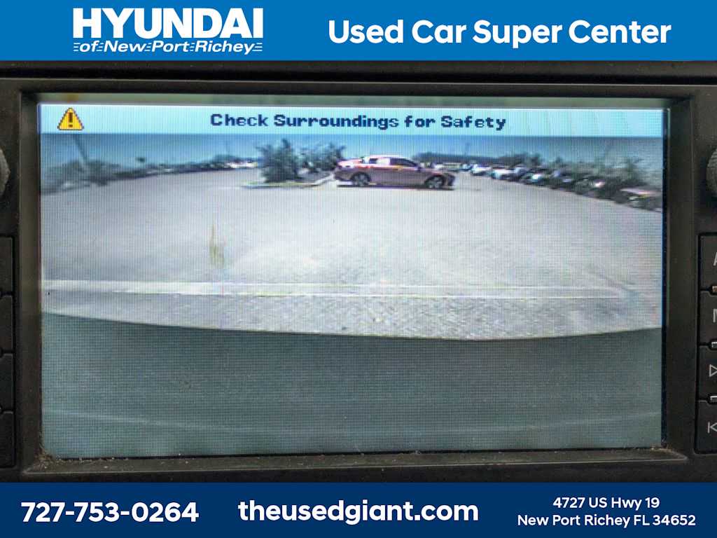 Thumbnail: 2011 Chevrolet Tahoe - 29