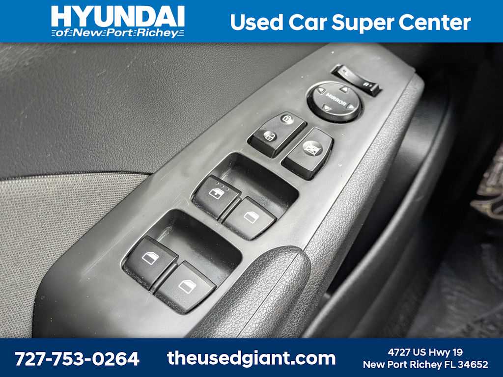 Thumbnail: 2021 Hyundai Accent - 23