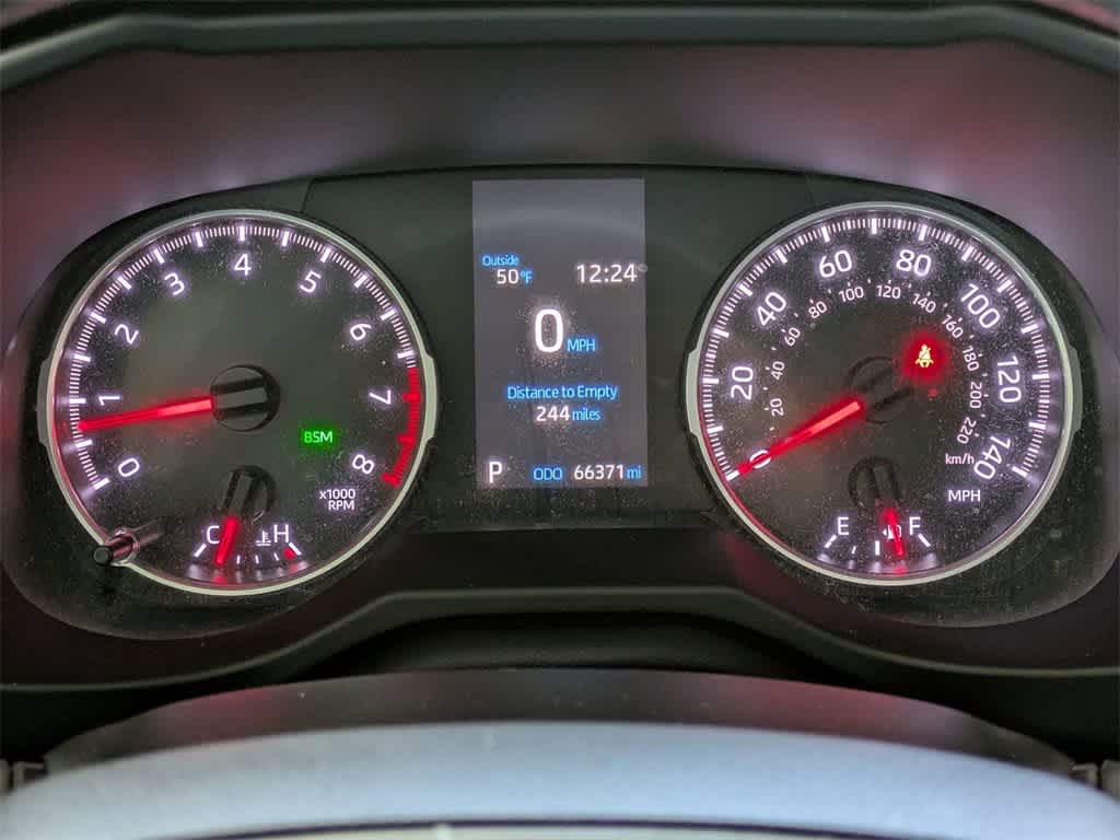 Thumbnail: 2022 Toyota RAV4 - 40