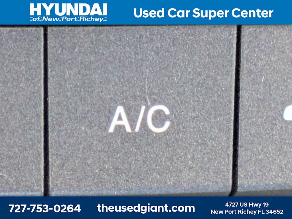 Thumbnail: 2013 Honda CR-V - 24