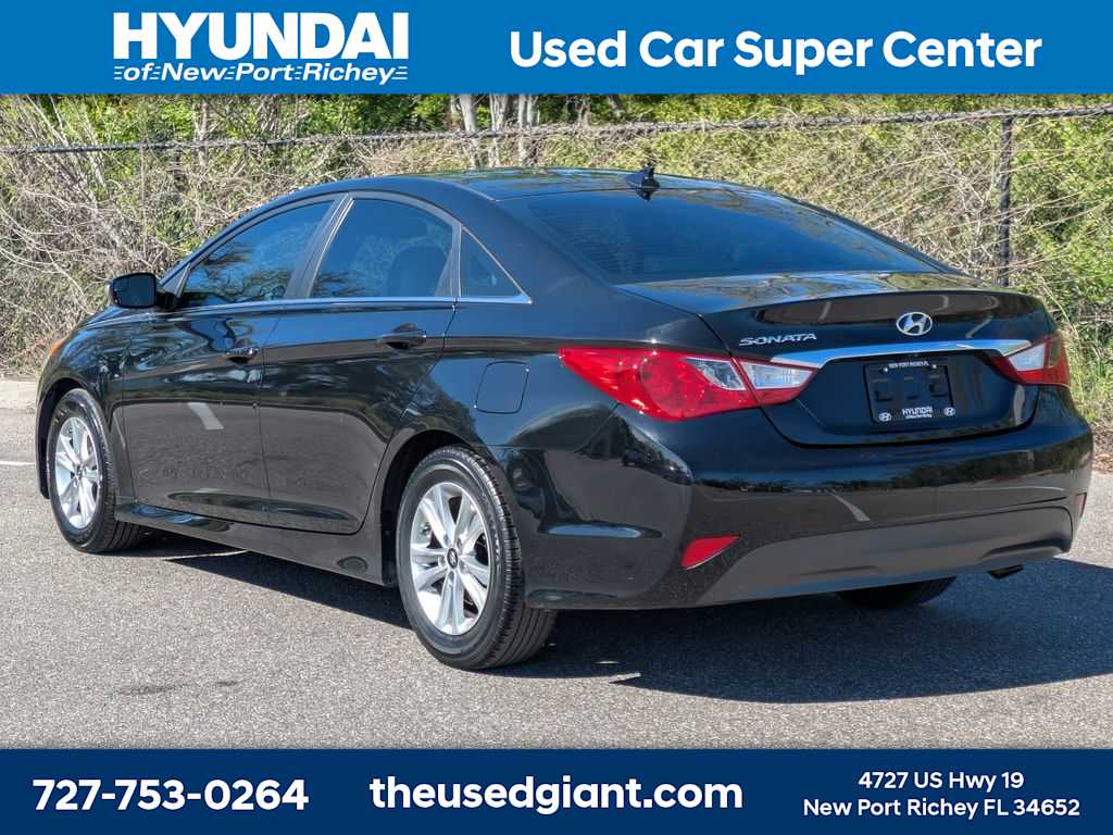 Thumbnail: 2014 Hyundai Sonata - 3