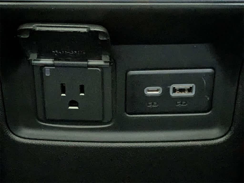 Thumbnail: 2023 GMC Acadia - 22