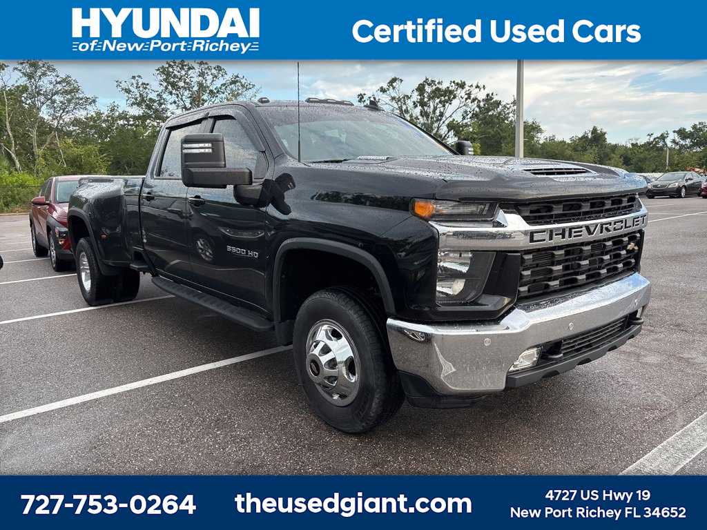 Thumbnail: 2022 Chevrolet Silverado 3500 - 4