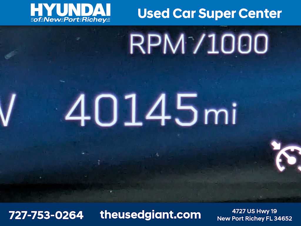 Thumbnail: 2024 Cadillac XT4 - 40