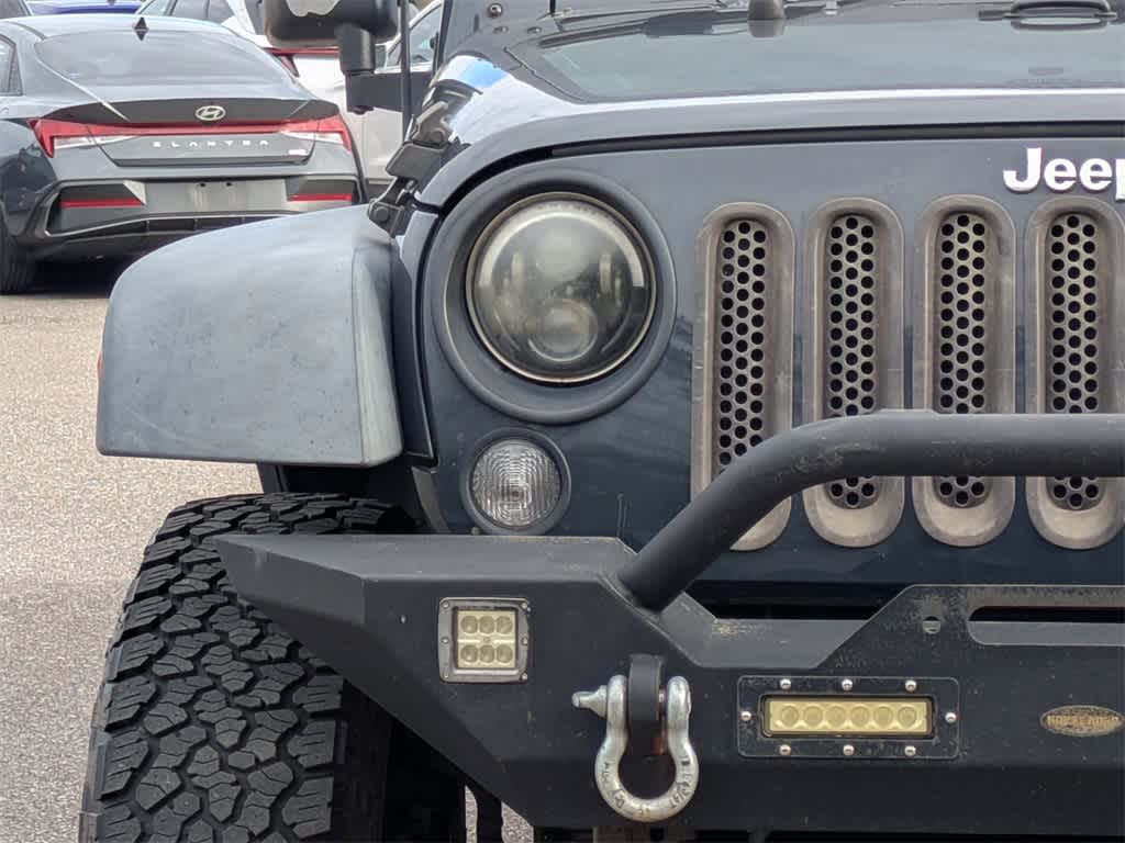 Thumbnail: 2017 Jeep Wrangler - 9