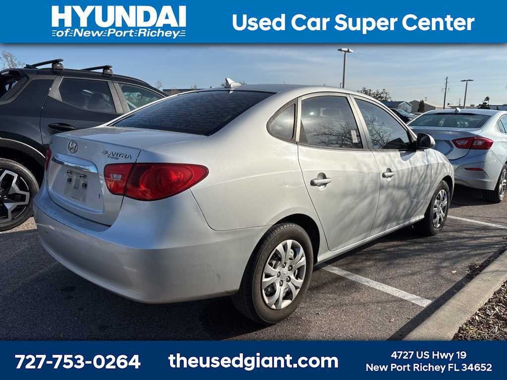 Thumbnail: 2010 Hyundai Elantra - 3