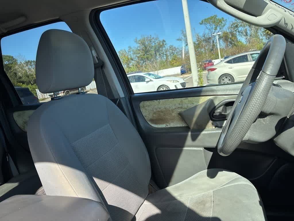 Thumbnail: 2006 Ford Escape - 8