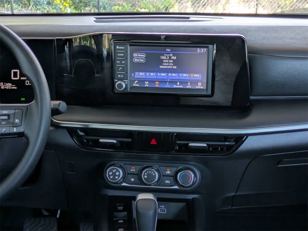 Thumbnail: 2025 Nissan Kicks - 18