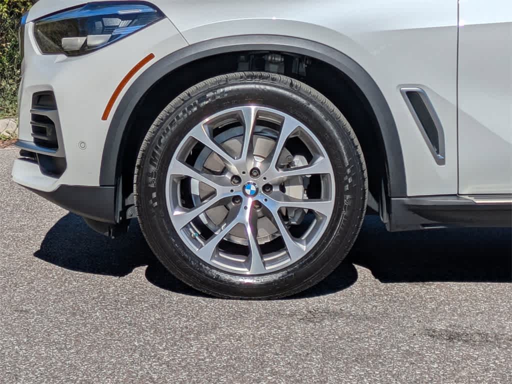 Thumbnail: 2023 BMW X5 - 10