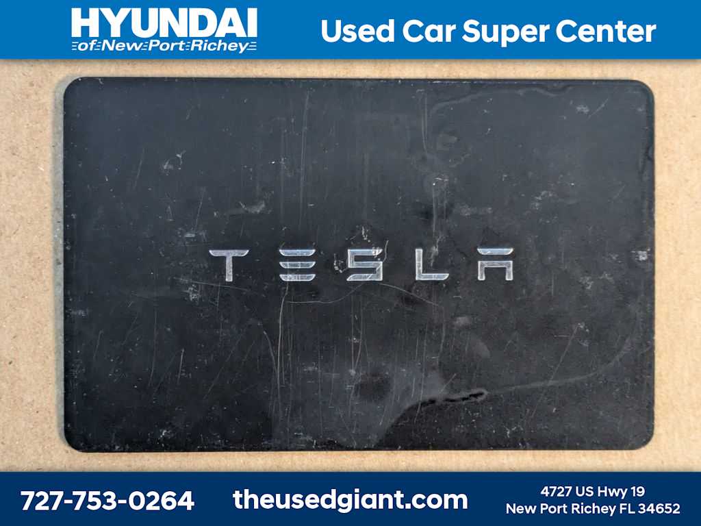 Thumbnail: 2021 Tesla Model 3 - 28